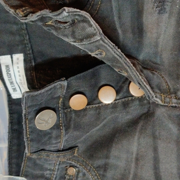 One Teaspoon Denim Shorts 26 - Picture 7 of 8